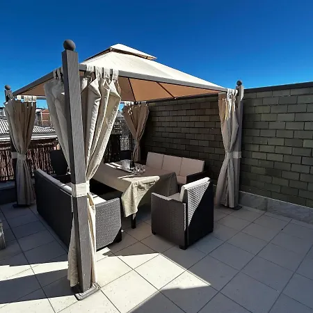 Ferienwohnung R39 Attic With Terrace And Private Parking Mailand Exterior foto