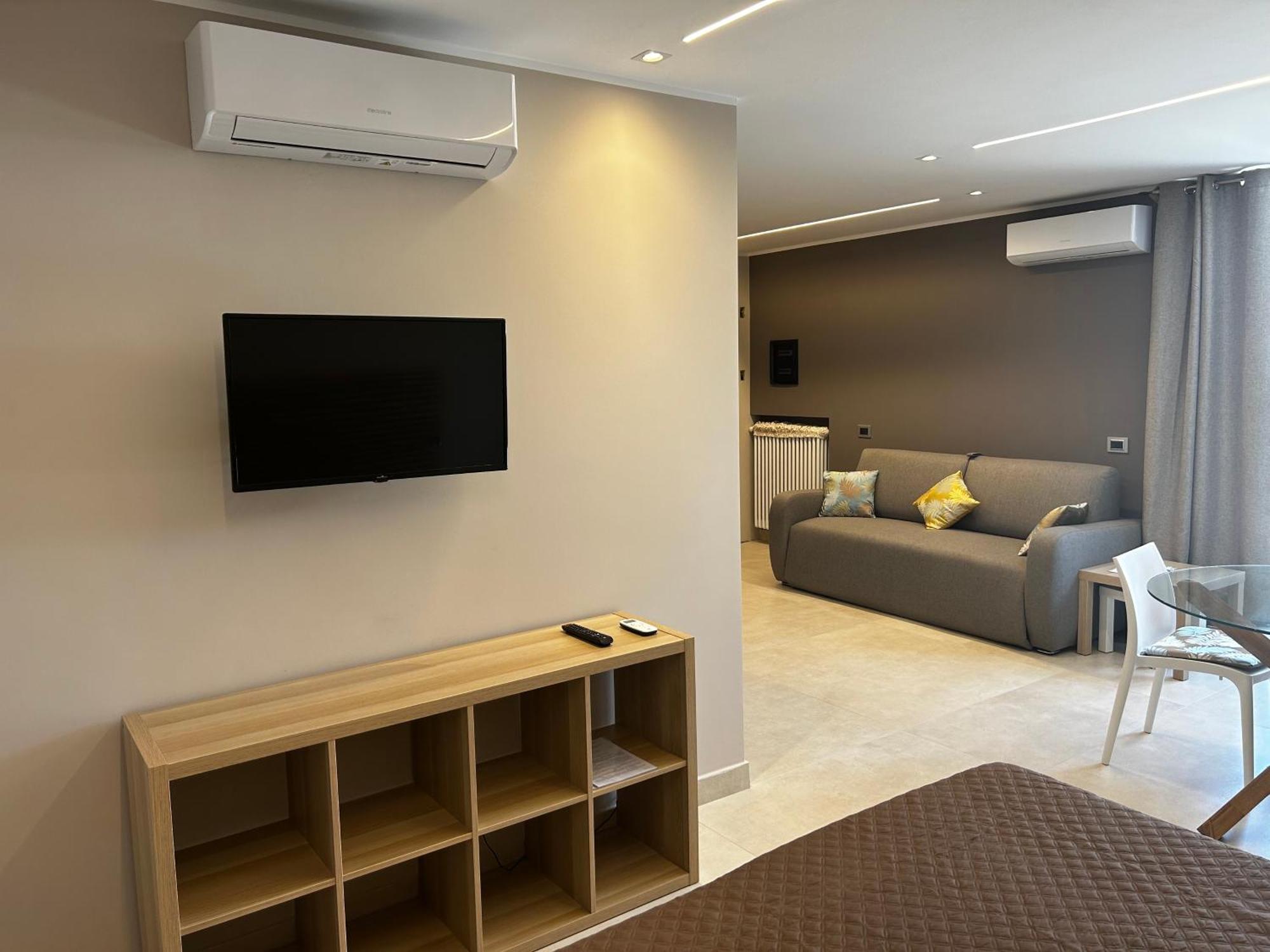 R39 Attic With Terrace And Private Parking Apartment Mailand